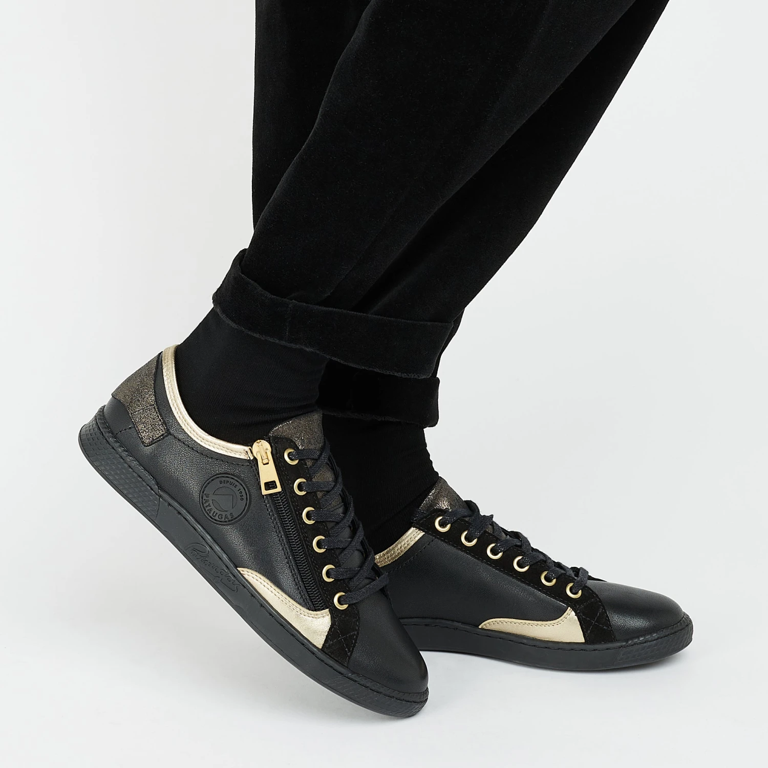 Pataugas JESTER/MIX F4H NOIR/DORÉ 4 Pataugas JESTER/MIX F4H NOIR/DORÉ – Image 2